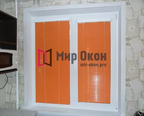 Оранжевые жалюзи на окно Оранжевые жалюзи на окно